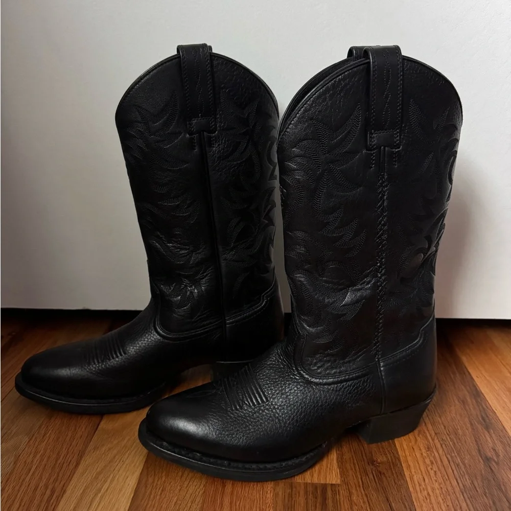 π€ Host Pickπ€ Ariat Menβs Heritage Round Toe Leather Cowboy Boots - Picture 2 of 7